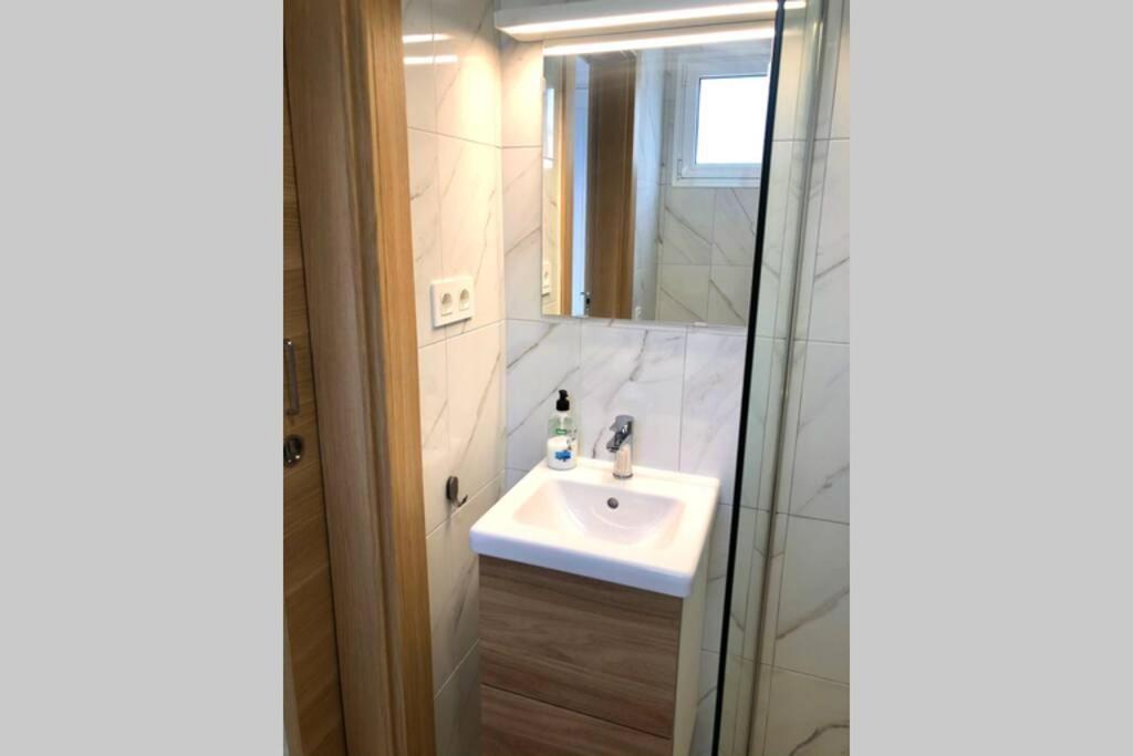 Modern & Spacious Studio Isla, Puerto Del Carmen Тіас Екстер'єр фото
