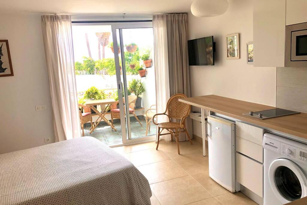 Modern & Spacious Studio Isla, Puerto Del Carmen Тіас Екстер'єр фото